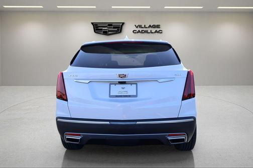 Crystal White Tricoat 2026 Cadillac XT5 Premium Luxury