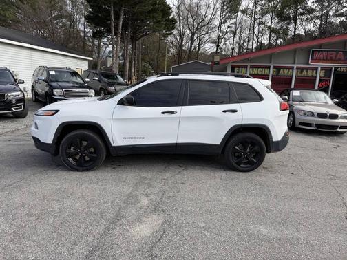 2017 Jeep Cherokee Sport