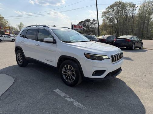 Bright White Clearcoat 2019 Jeep Cherokee Latitude Plus