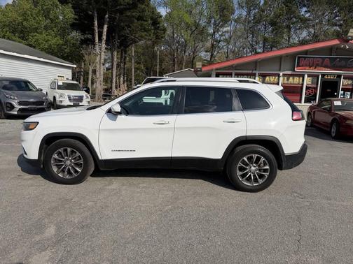 Bright White Clearcoat 2019 Jeep Cherokee Latitude Plus