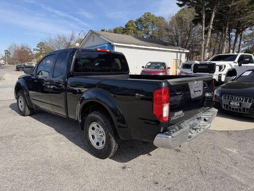 2013 Nissan Frontier S