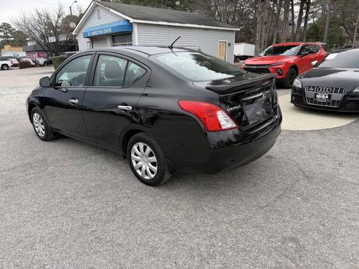 2014 Nissan Versa 1.6 SV