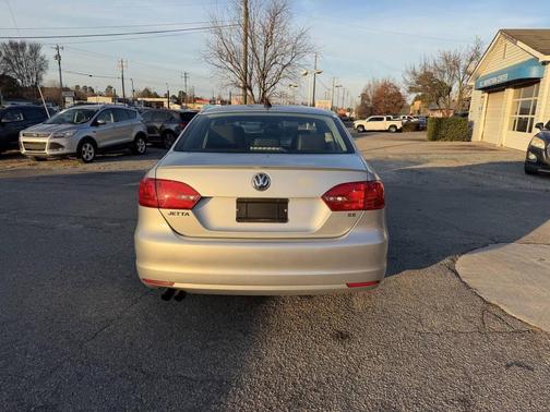 2014 Volkswagen Jetta Auto SE w/Connectivity