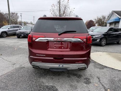 2017 GMC Acadia Denali