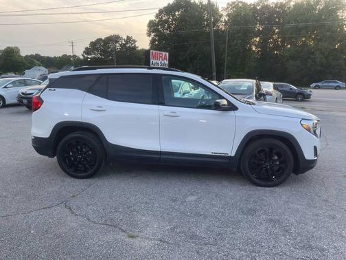 Summit White 2021 GMC Terrain SLE