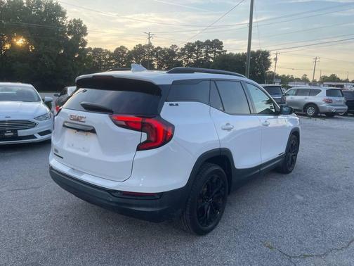 Summit White 2021 GMC Terrain SLE