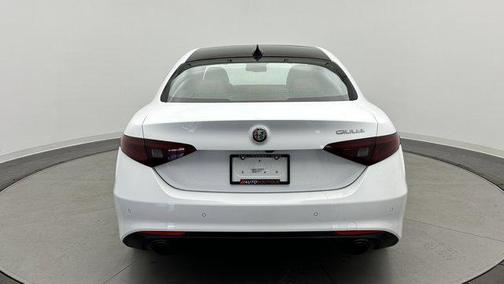 2022 Alfa Romeo Giulia Ti