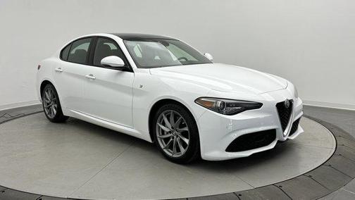 2022 Alfa Romeo Giulia Ti