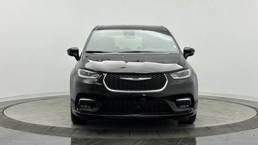 2025 Chrysler Pacifica Hybrid Select