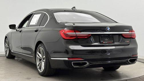 2016 BMW 740 740i