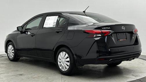 2024 Nissan Versa 1.6 S