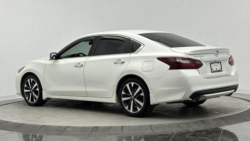 2017 Nissan Altima 2.5 SR