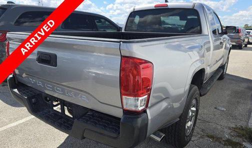 2016 Toyota Tacoma SR