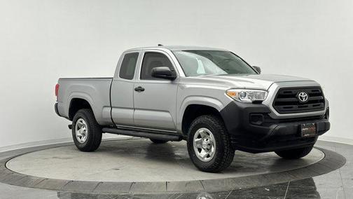 2016 Toyota Tacoma SR