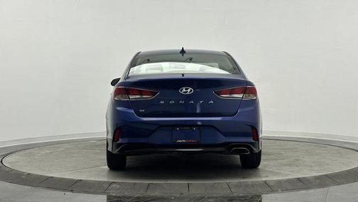 2018 Hyundai SONATA SE