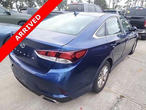 2018 Hyundai SONATA SE