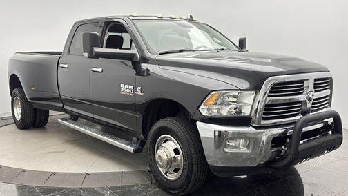 2018 RAM 3500 Big Horn Crew Cab 4x4 8' Box