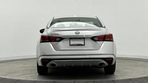 2025 Nissan Altima SV FWD