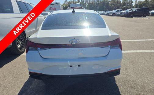 2021 Hyundai ELANTRA SEL