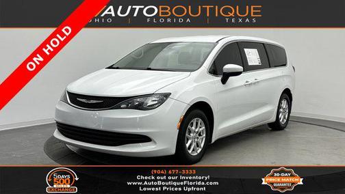 2020 Chrysler Voyager LX