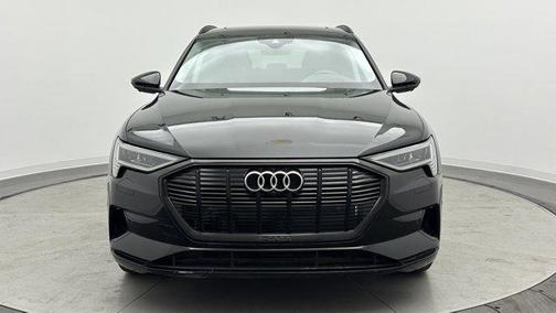 2021 Audi e-tron Prestige