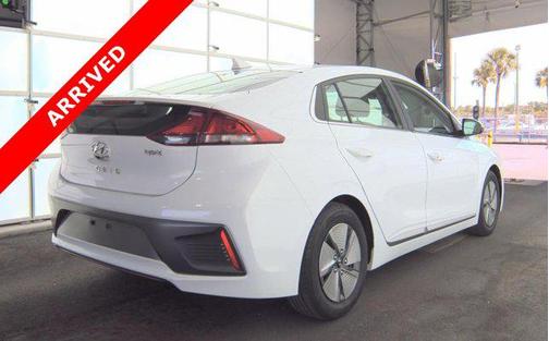 2021 Hyundai IONIQ Hybrid SE