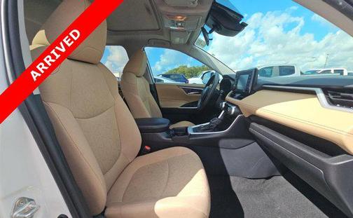 2020 Toyota RAV4 Hybrid XLE