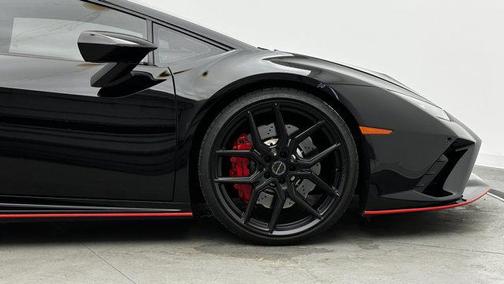 2020 Lamborghini Huracan EVO Coupe RWD