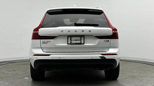 2018 Volvo XC60 T5 Momentum