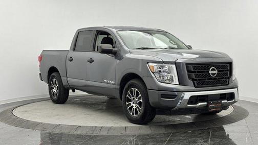 2023 Nissan Titan SV