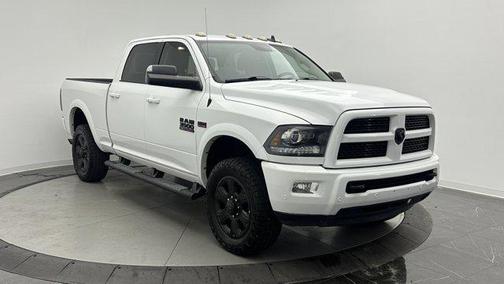 2017 RAM 3500 Laramie Crew Cab 4x4 6'4' Box