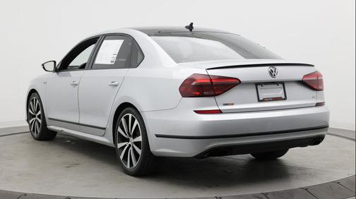 Reflex Silver Metallic w/Black Roof 2018 Volkswagen Passat 3.6L V6 GT