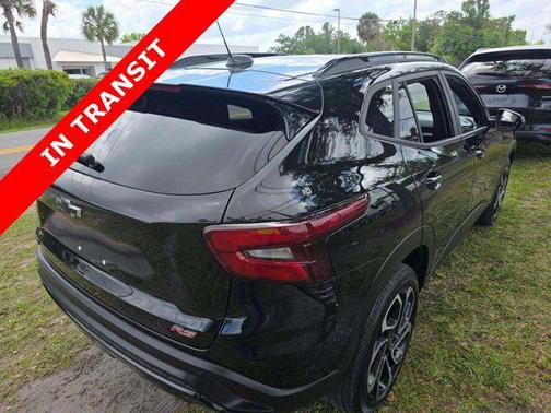 Mosaic Black Metallic 2025 Chevrolet Trax FWD 2RS