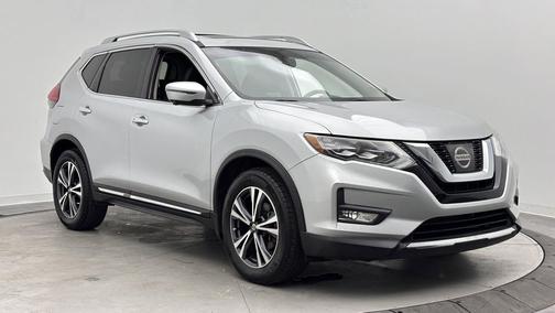 Brilliant Silver 2017 Nissan Rogue SL