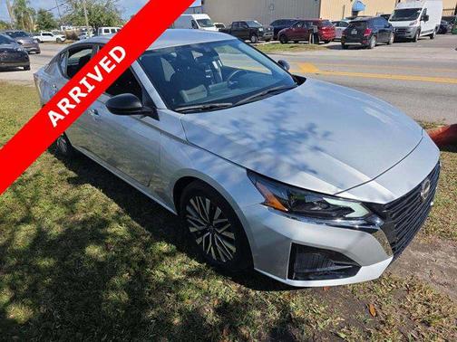 2023 Nissan Altima 2.5 SV