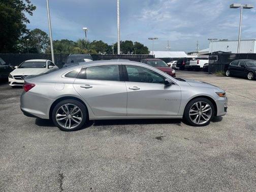 2021 Chevrolet Malibu FWD LT