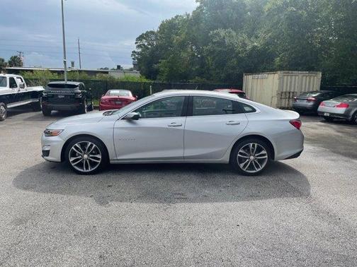 2021 Chevrolet Malibu FWD LT