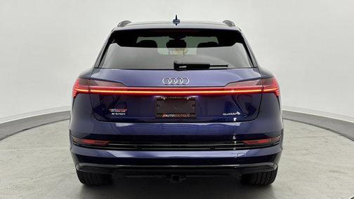 2021 Audi e-tron Prestige