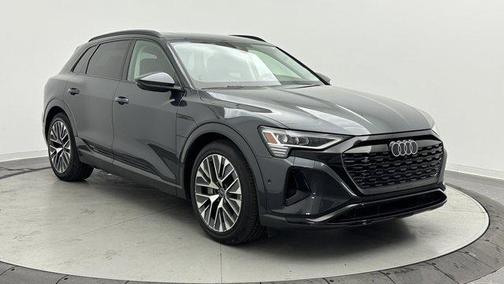 2024 Audi Q8 e-tron Premium Plus