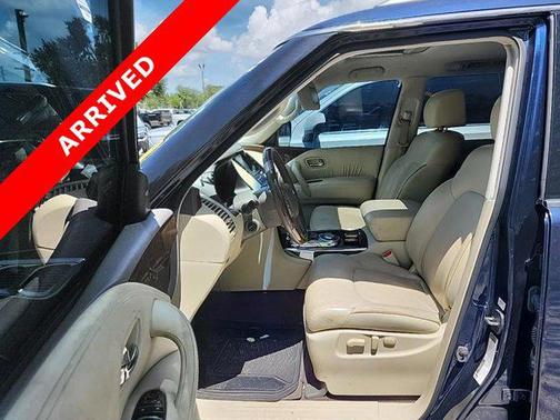 2017 INFINITI QX80 Base