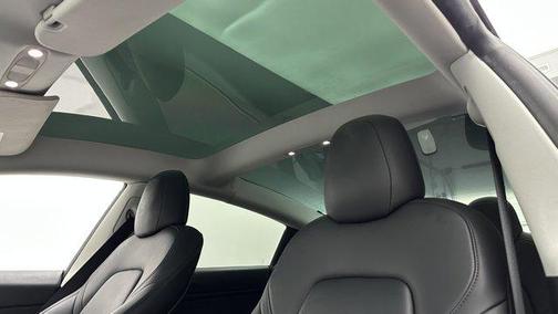 2022 Tesla Model 3 Standard Range