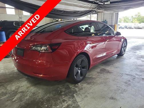2022 Tesla Model 3 Standard Range