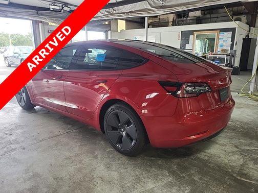 2022 Tesla Model 3 Standard Range