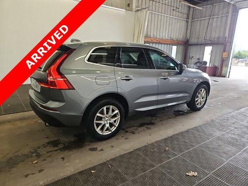 2020 Volvo XC60 T5 Momentum