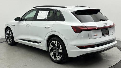 2021 Audi e-tron Premium