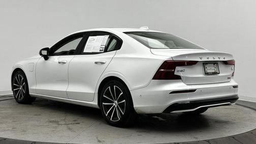 2023 Volvo S60 Recharge Plug-In Hybrid T8 Plus Dark Theme