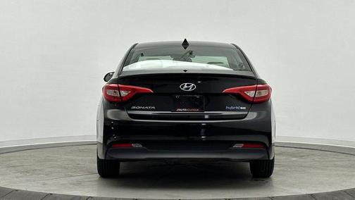2016 Hyundai SONATA Hybrid SE