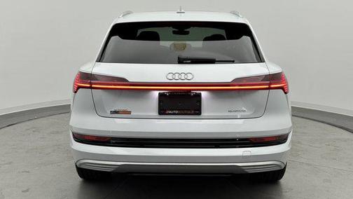 2021 Audi e-tron Premium