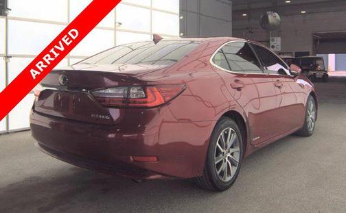 2017 Lexus ES 300h Base