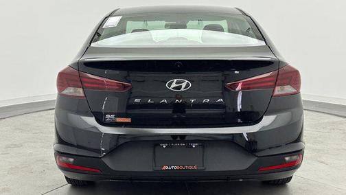 2020 Hyundai ELANTRA SE
